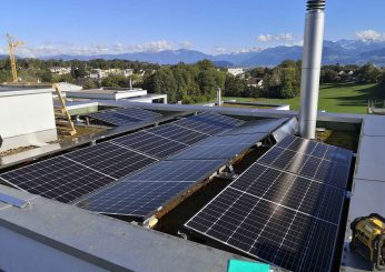 Schlüsselfertige Photovoltaik Anlage – Gewerbehaus– Region Zürcher Oberland